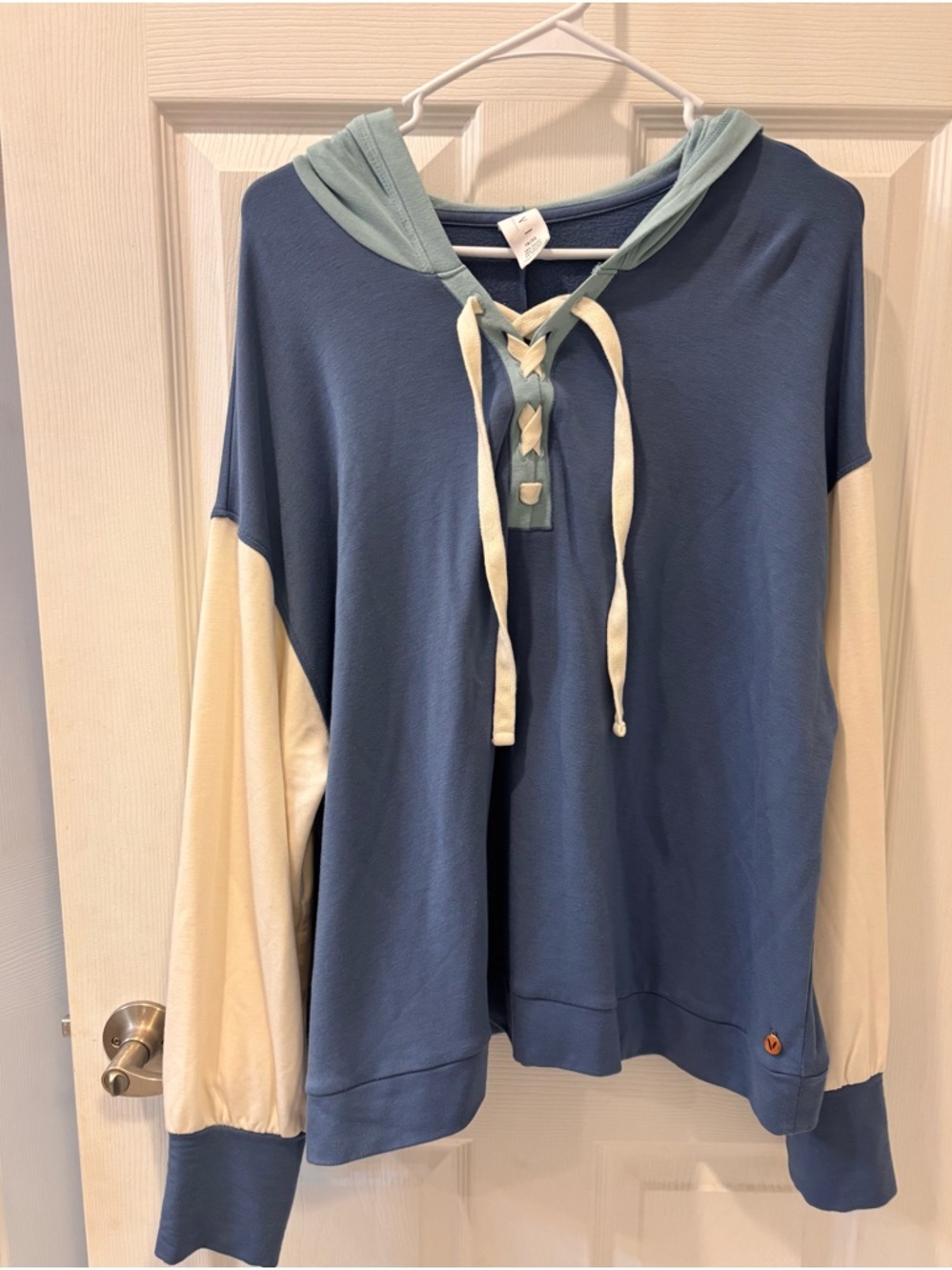 Livi Lane Bryant Blue ‎ & Cream Hooded Lace-Up Pullover